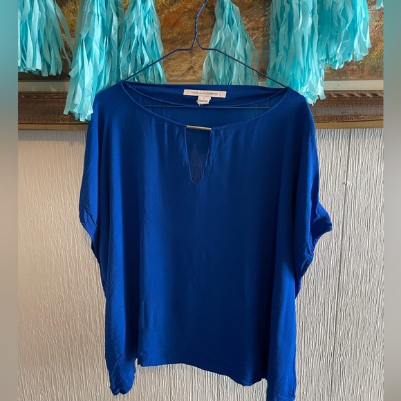 💛Diane Von Furstenburg Blouse. Size Large. - Picture 1 of 4